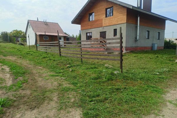 Продажа домов, коттеджей – Моторово, Яблоневая ул., 1
