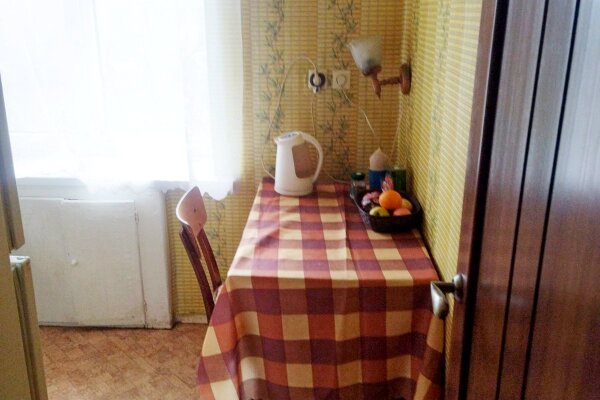 Продажа квартир, комнат – Лапичи, Армейская ул., 4