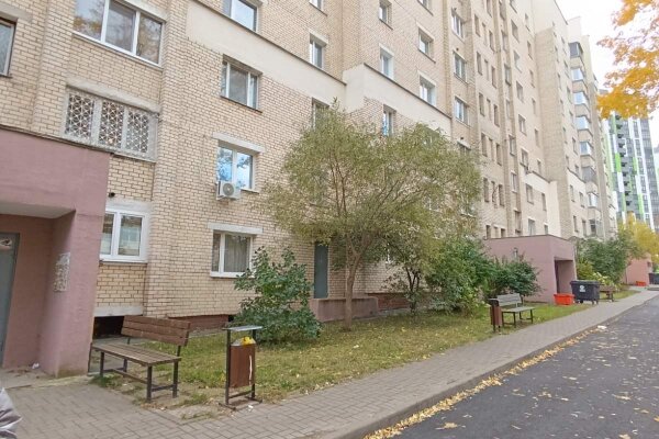 Продажа квартир, комнат – Минск, Нахимова ул., 19