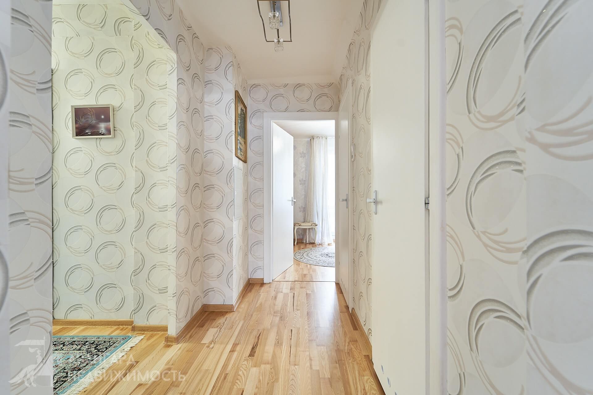 Mieszkanie 3 pokoi 80 m² Mińsk, Białoruś