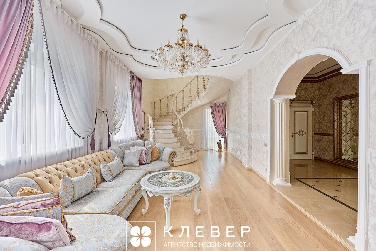  295.4м.кв. (участок 8.35сот.), аг. Ждановичи (Жемчужная ул.)