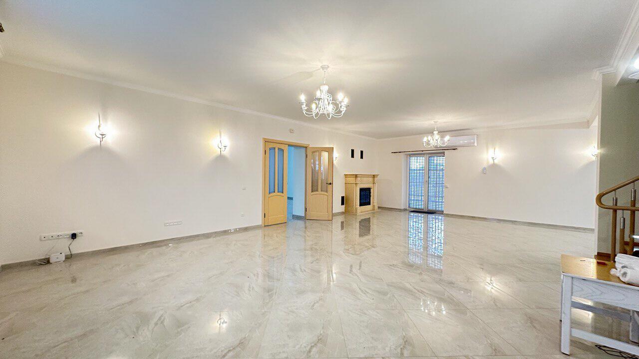 Dom 517 m² Drozdava, Białoruś