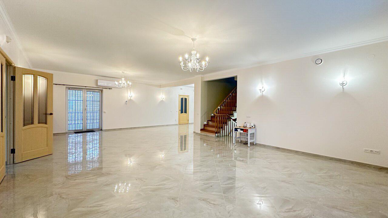 Dom 517 m² Drozdava, Białoruś