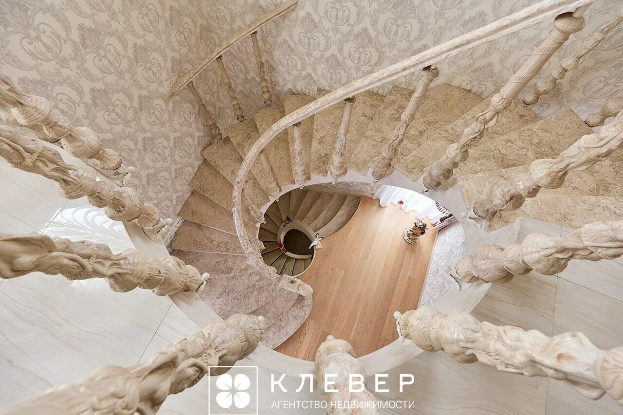  295.4м.кв. (участок 8.35сот.), аг. Ждановичи (Жемчужная ул.)