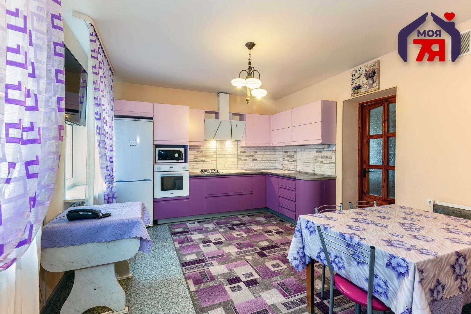 Casa 186 m² Yelnitsa, Belarús