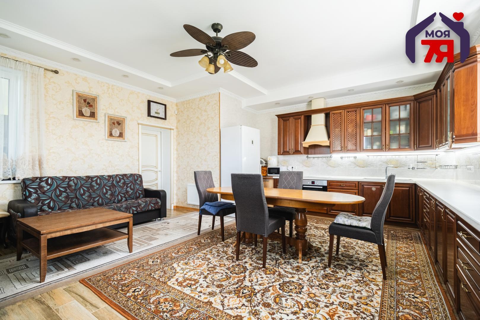 Chalet 782 m² Vialiki Trascianiec, Bélarus