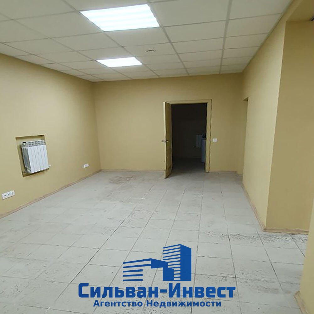 Propiedad comercial 434 m² en Minsk, Belarús