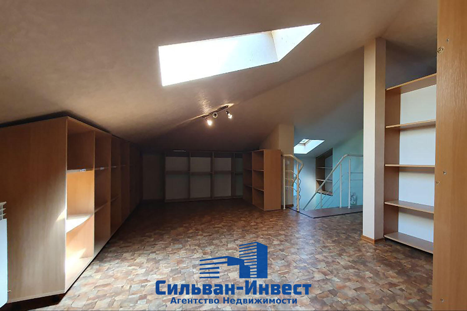 Propiedad comercial 434 m² en Minsk, Belarús