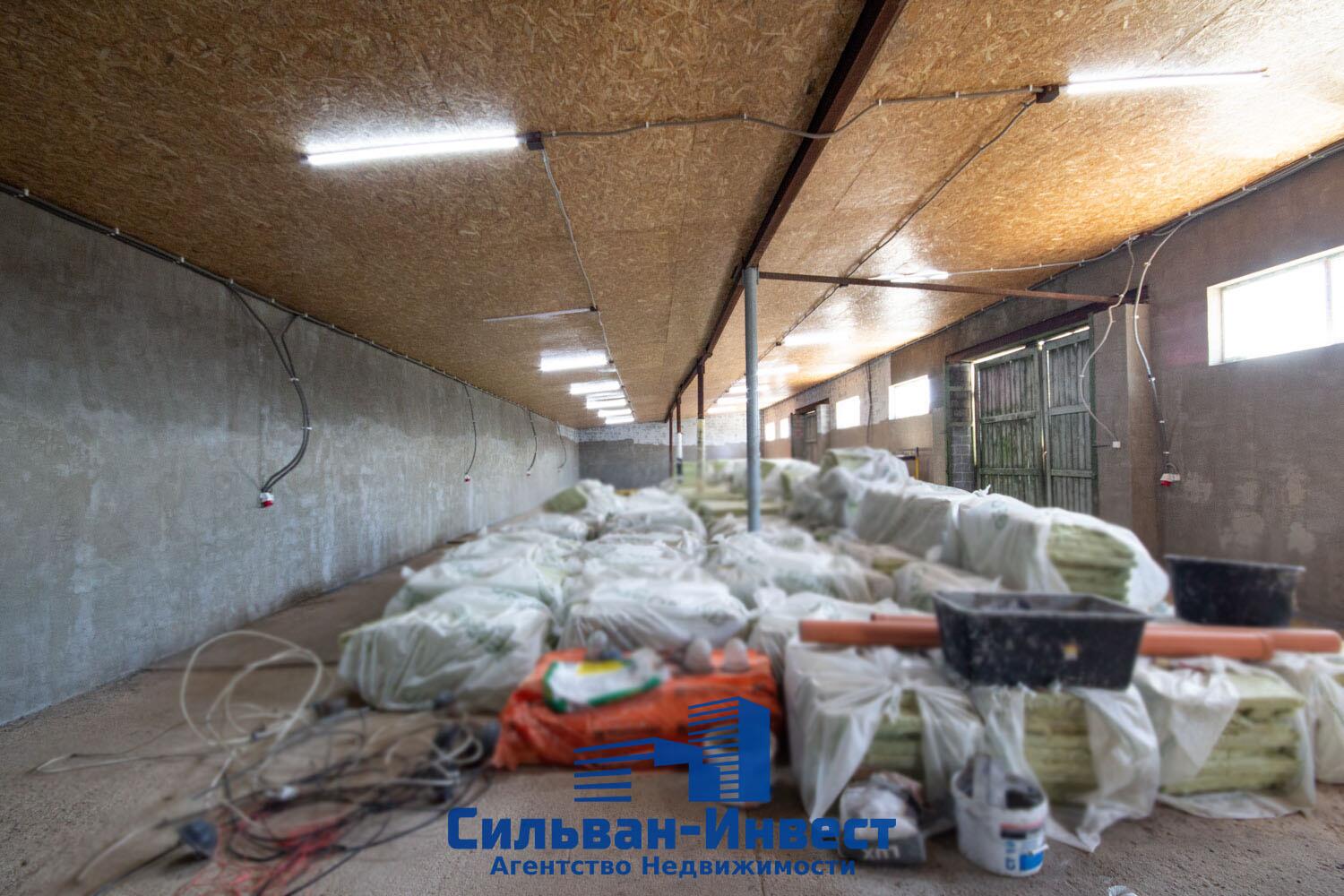 Entrepôt 416 m² à Tchervien, Bélarus