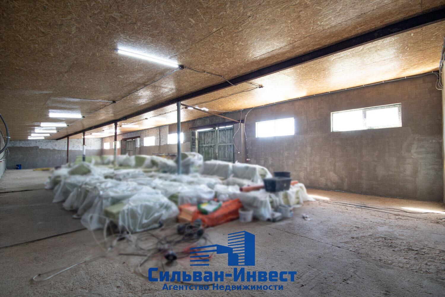 Entrepôt 416 m² à Tchervien, Bélarus