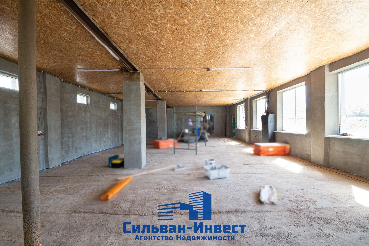 Entrepôt 416 m² à Tchervien, Bélarus