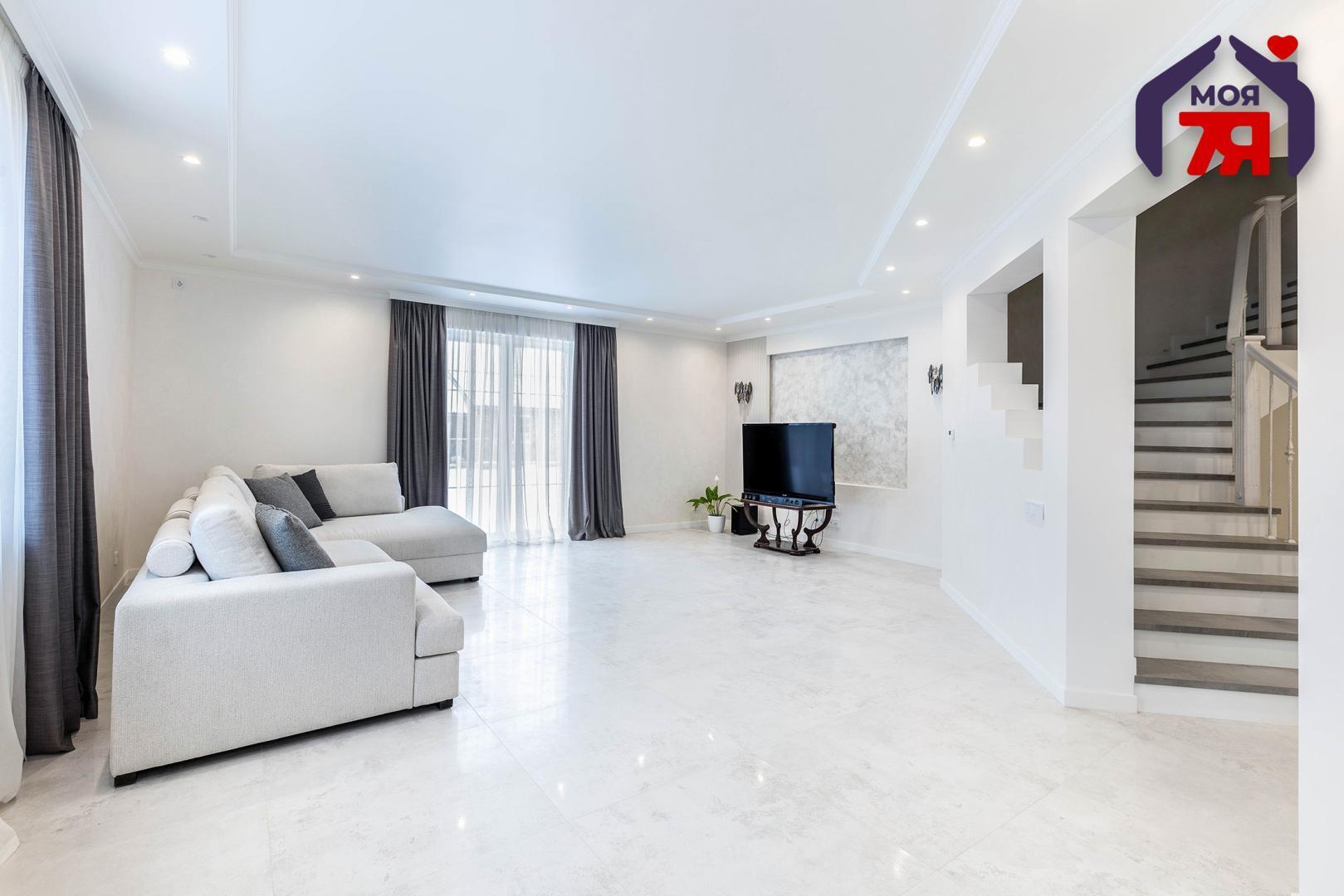 Casa de campo 258 m² Scytomirycy, Belarús