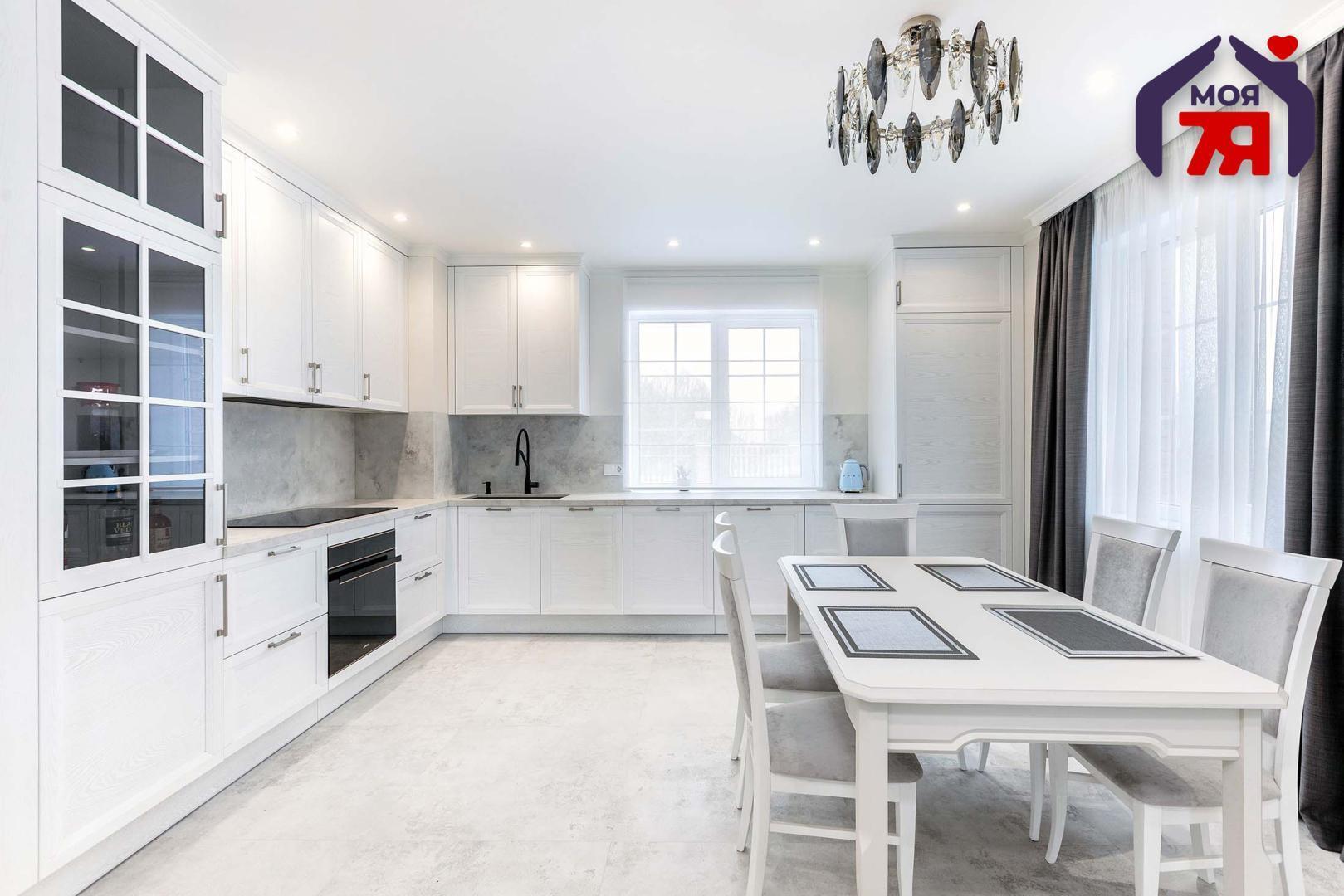 Casa de campo 258 m² Scytomirycy, Belarús