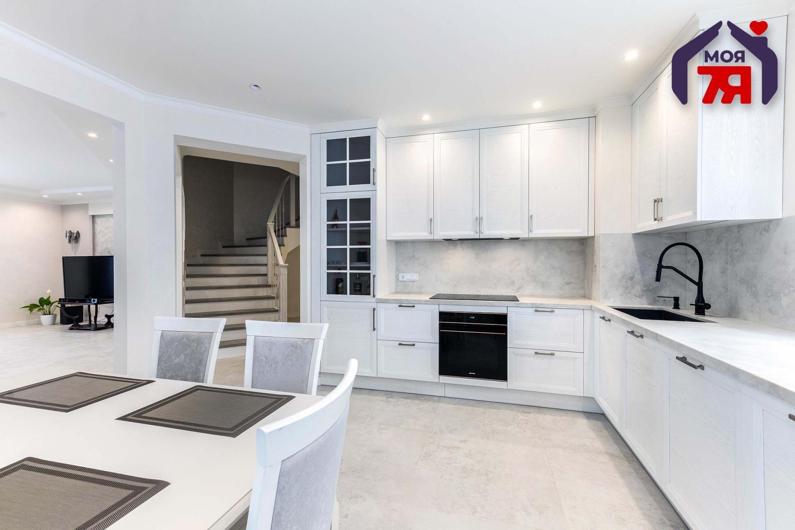 Casa de campo 258 m² Scytomirycy, Belarús