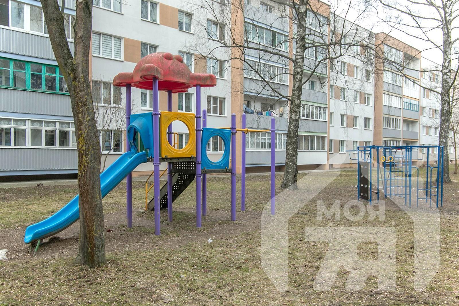 2 room apartment 51 m² Maladzyechna, Belarus