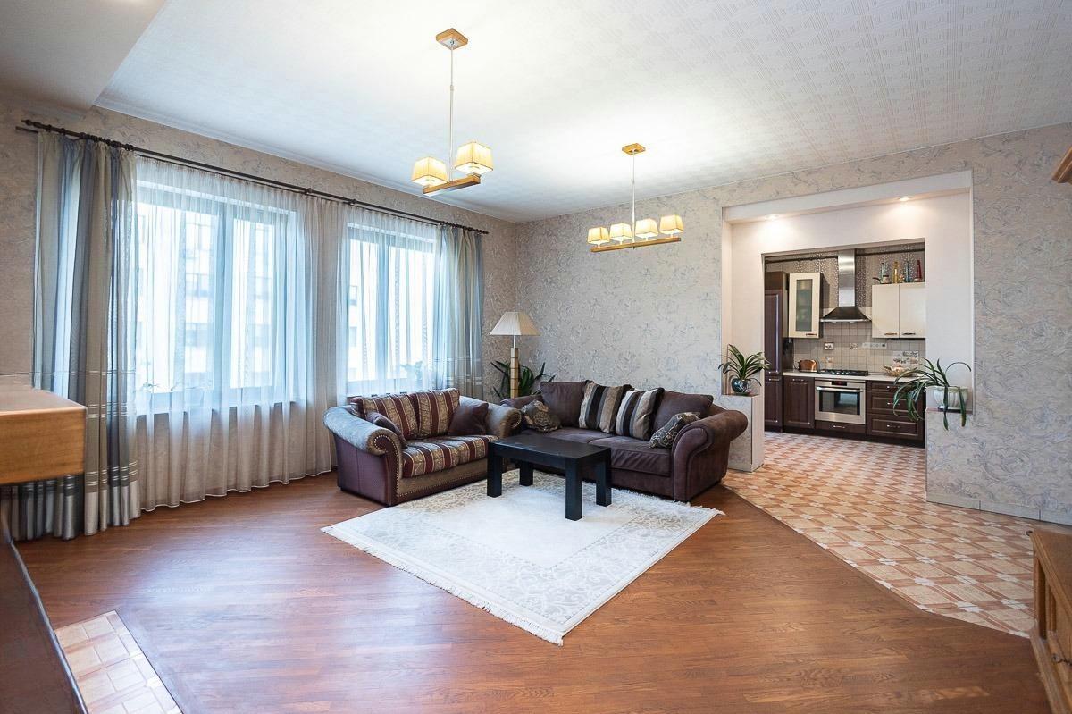  184.5м.кв., г. Минск (Парниковая ул., 32)