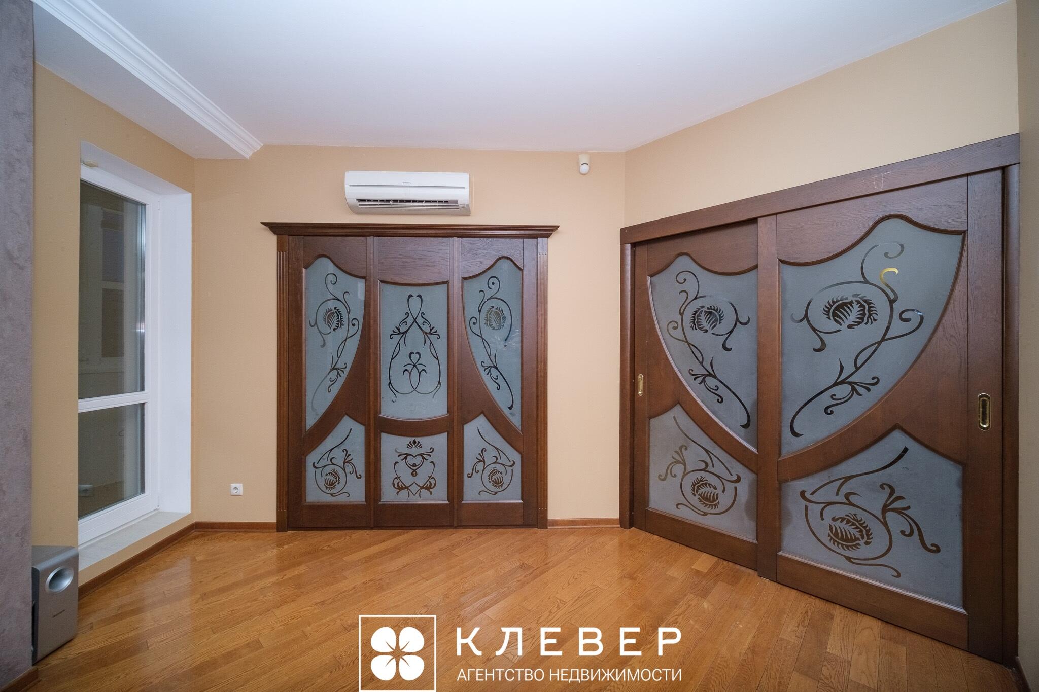  114.9м.кв., комнат 3, г. Минск (Гвардейская ул., 16)
