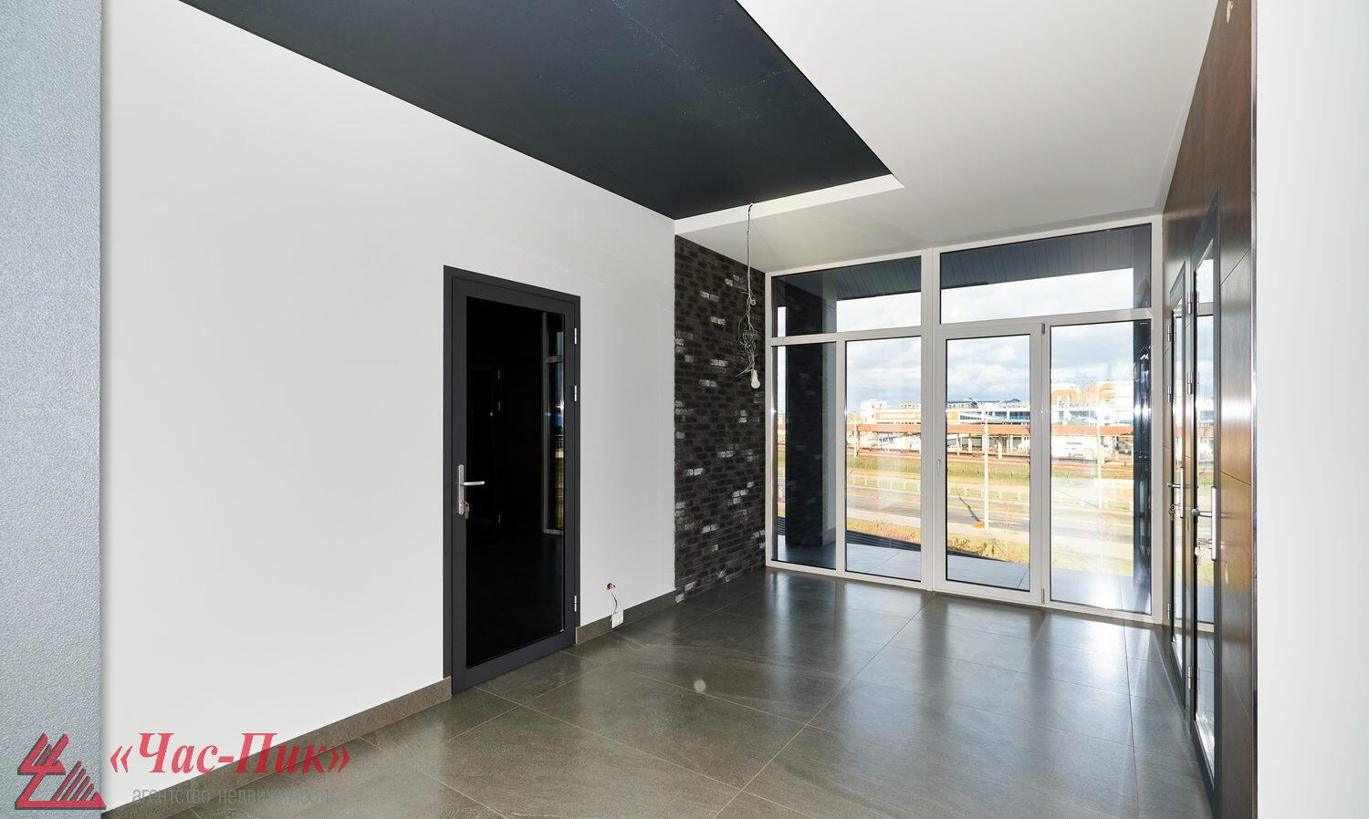 Propiedad comercial 472 m² en Minsk, Belarús