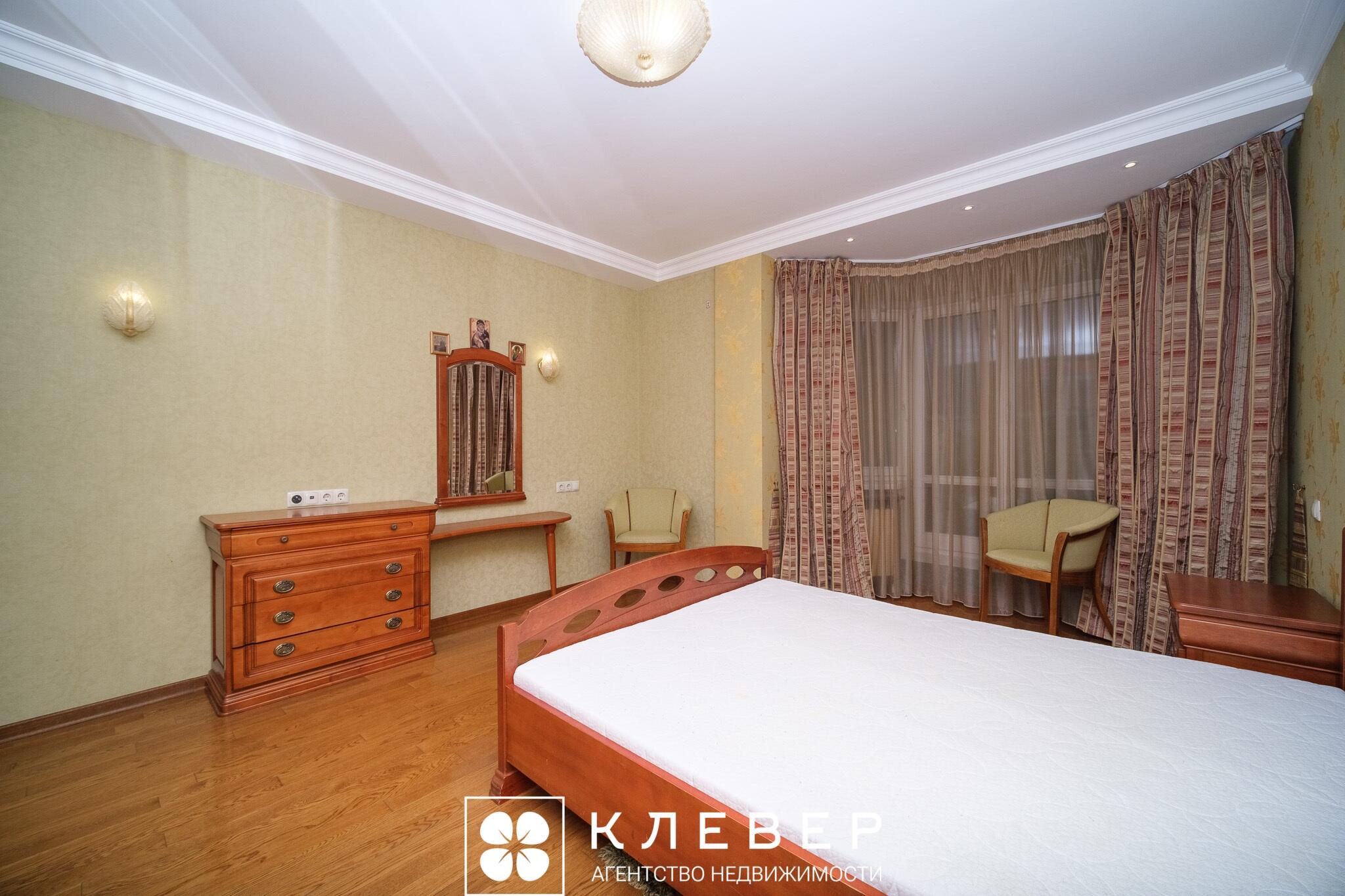  114.9м.кв., комнат 3, г. Минск (Гвардейская ул., 16)