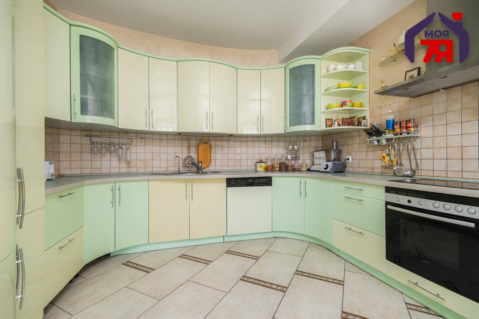 Apartamento 5 habitaciones 219 m² Minsk, Belarús