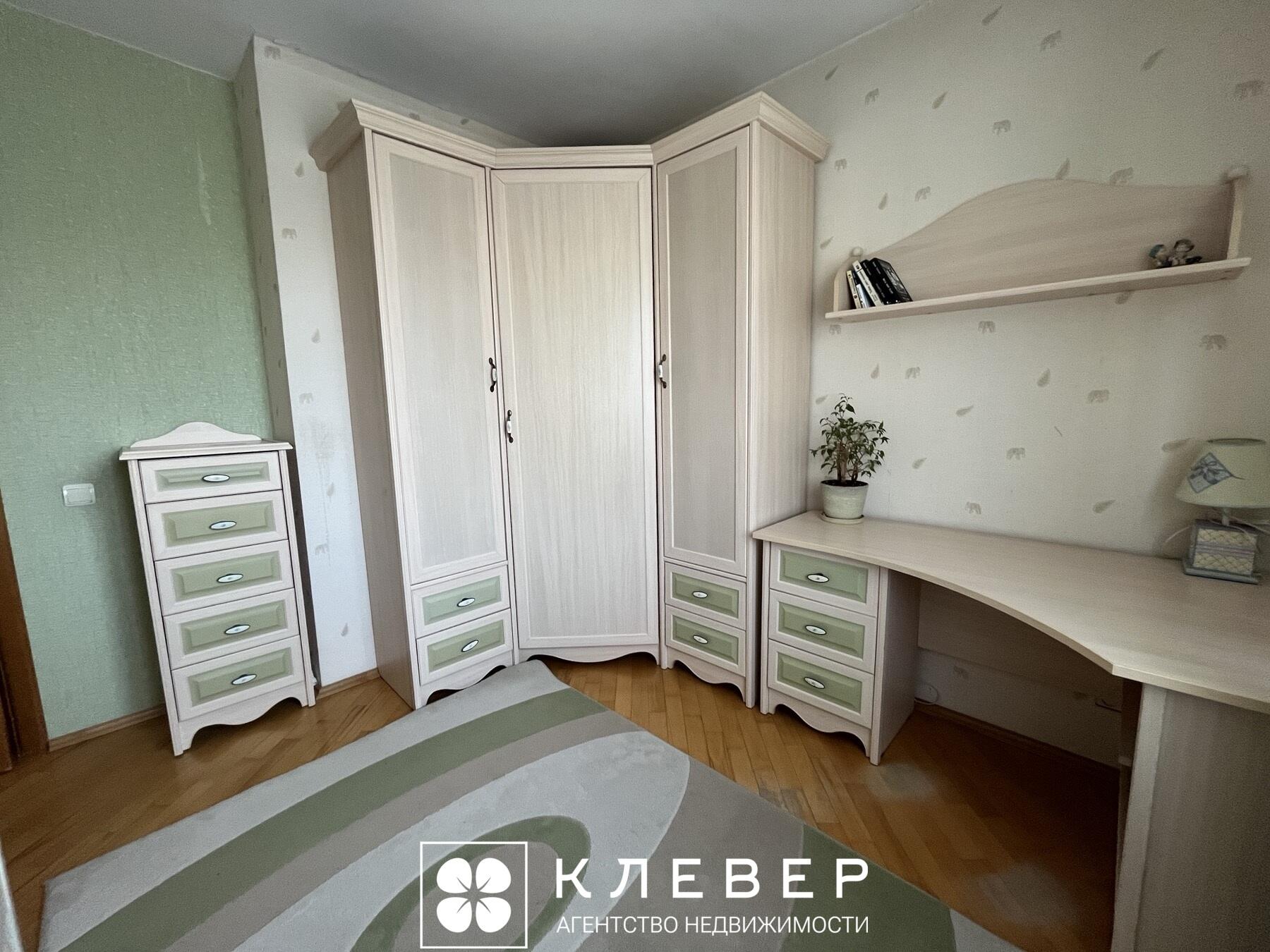  72.7м.кв., комнат 3, г. Минск (Физкультурная ул., 18)