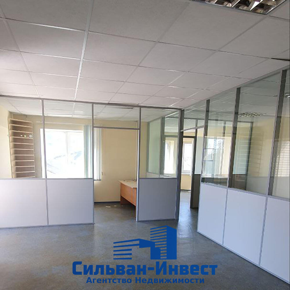Oficina 434 m² en Minsk, Belarús
