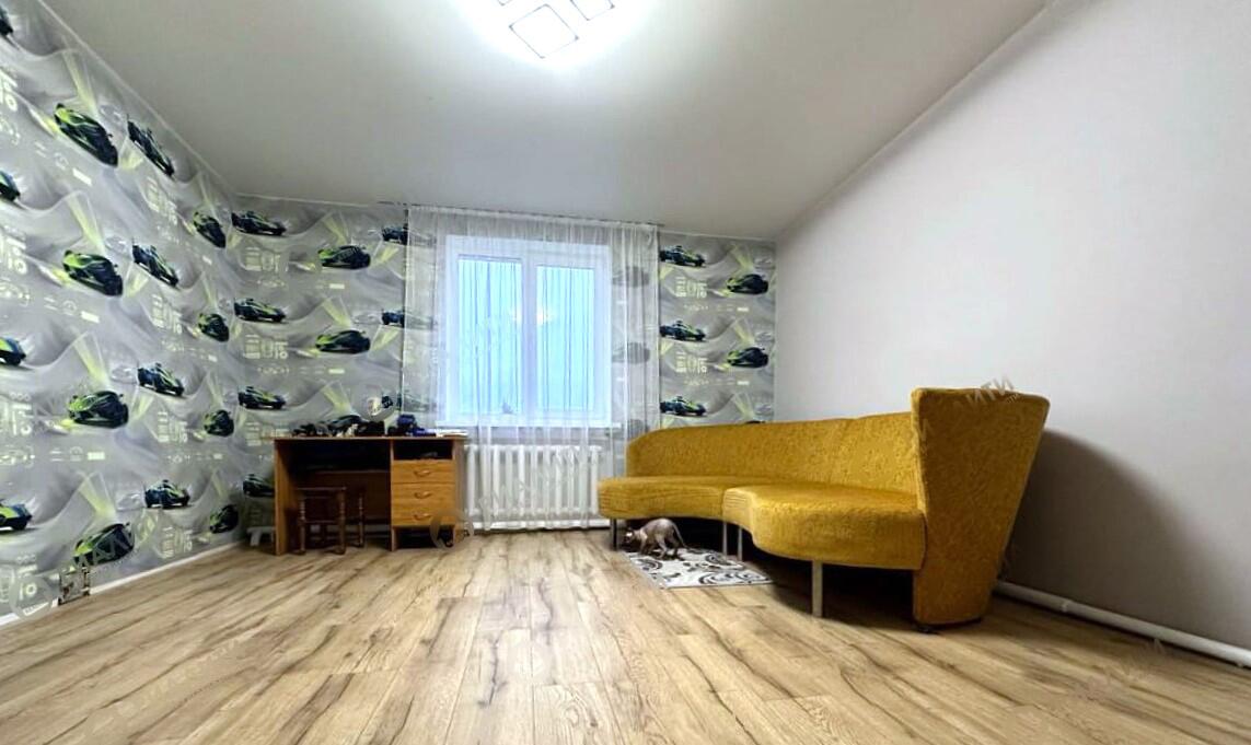 Casa 274 m² Kamianica Zyravieckaja, Belarús