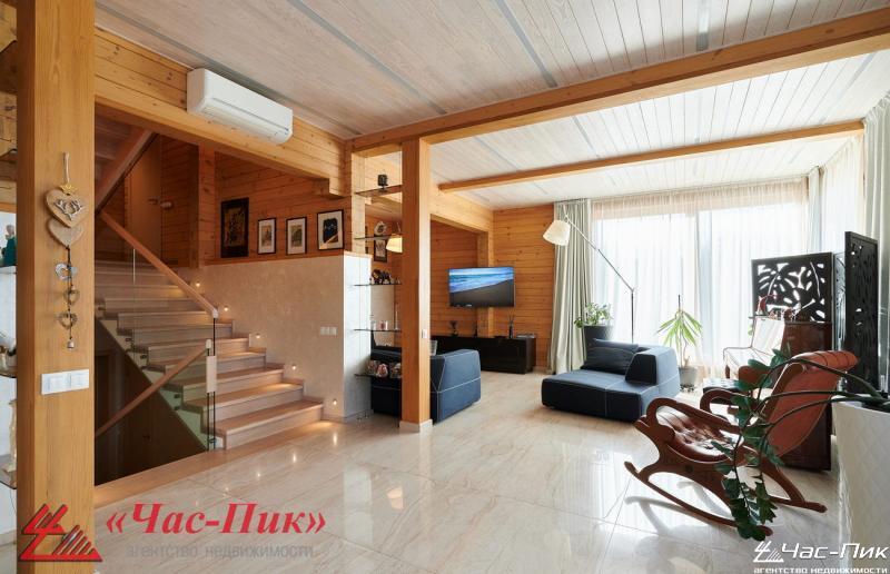 Cottage 707 m² Lahojsk selsaviet, Belarus