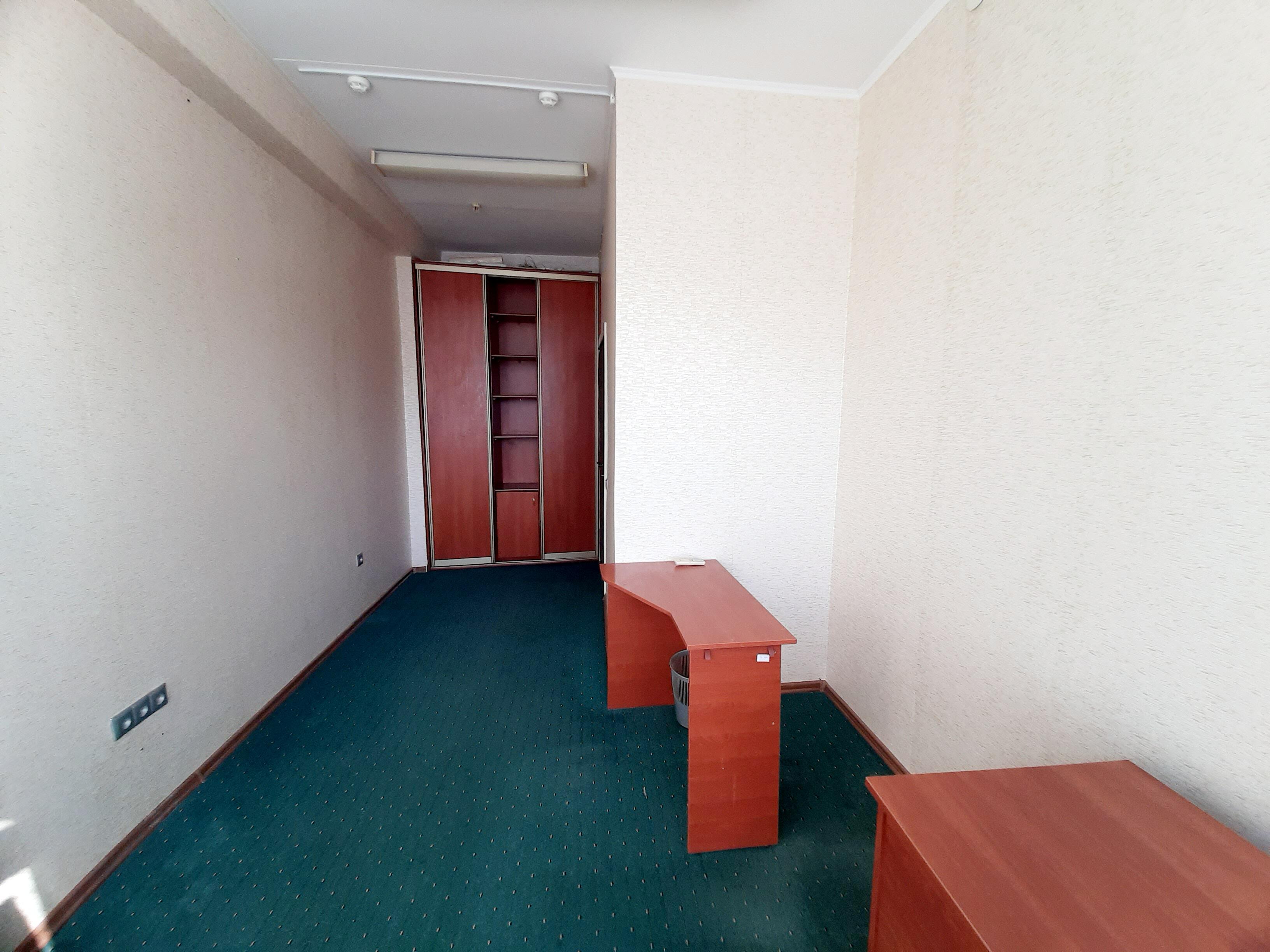 Office 2 rooms 42 m² in Minsk, Belarus