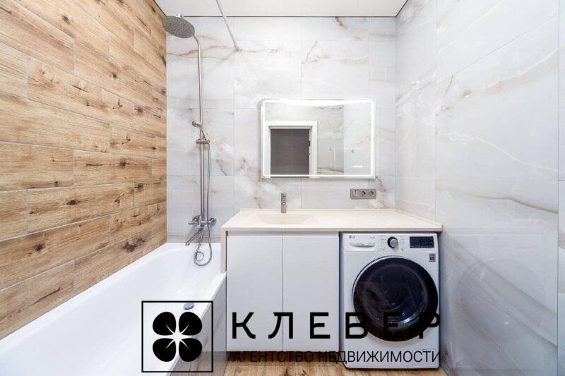 63.7м.кв., комнат 3, г. Минск (Николы Теслы ул., 1)