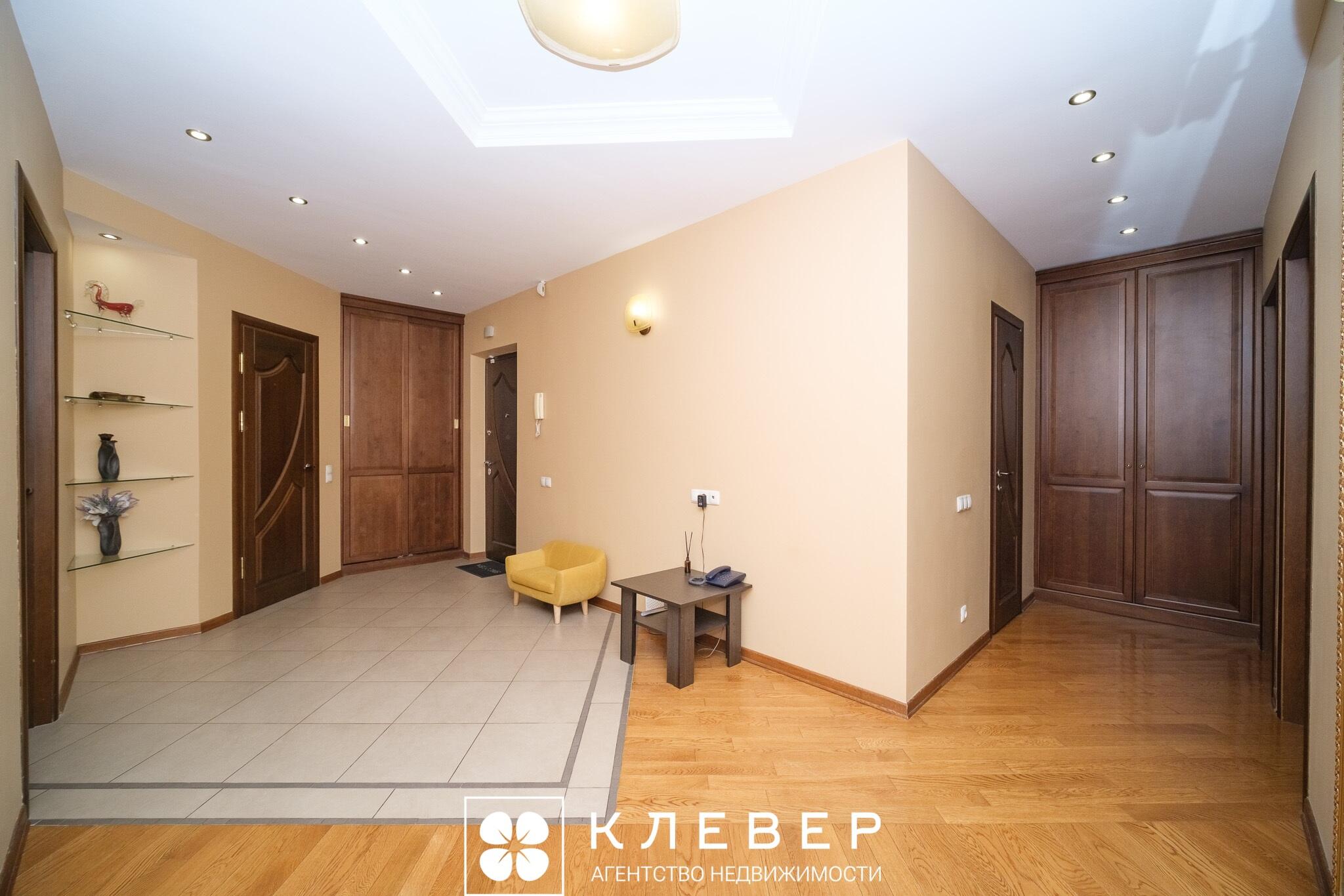  114.9м.кв., комнат 3, г. Минск (Гвардейская ул., 16)