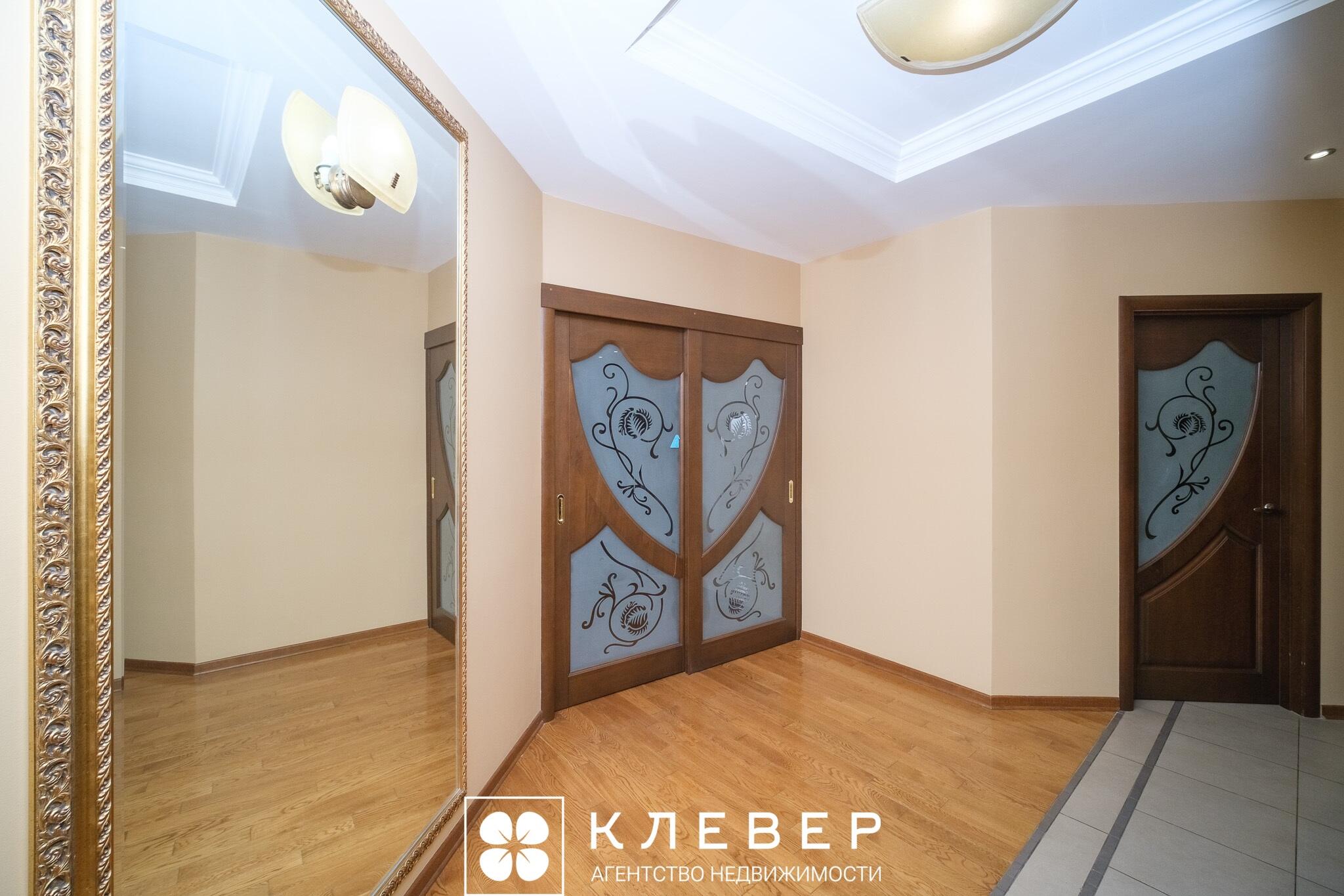  114.9м.кв., комнат 3, г. Минск (Гвардейская ул., 16)