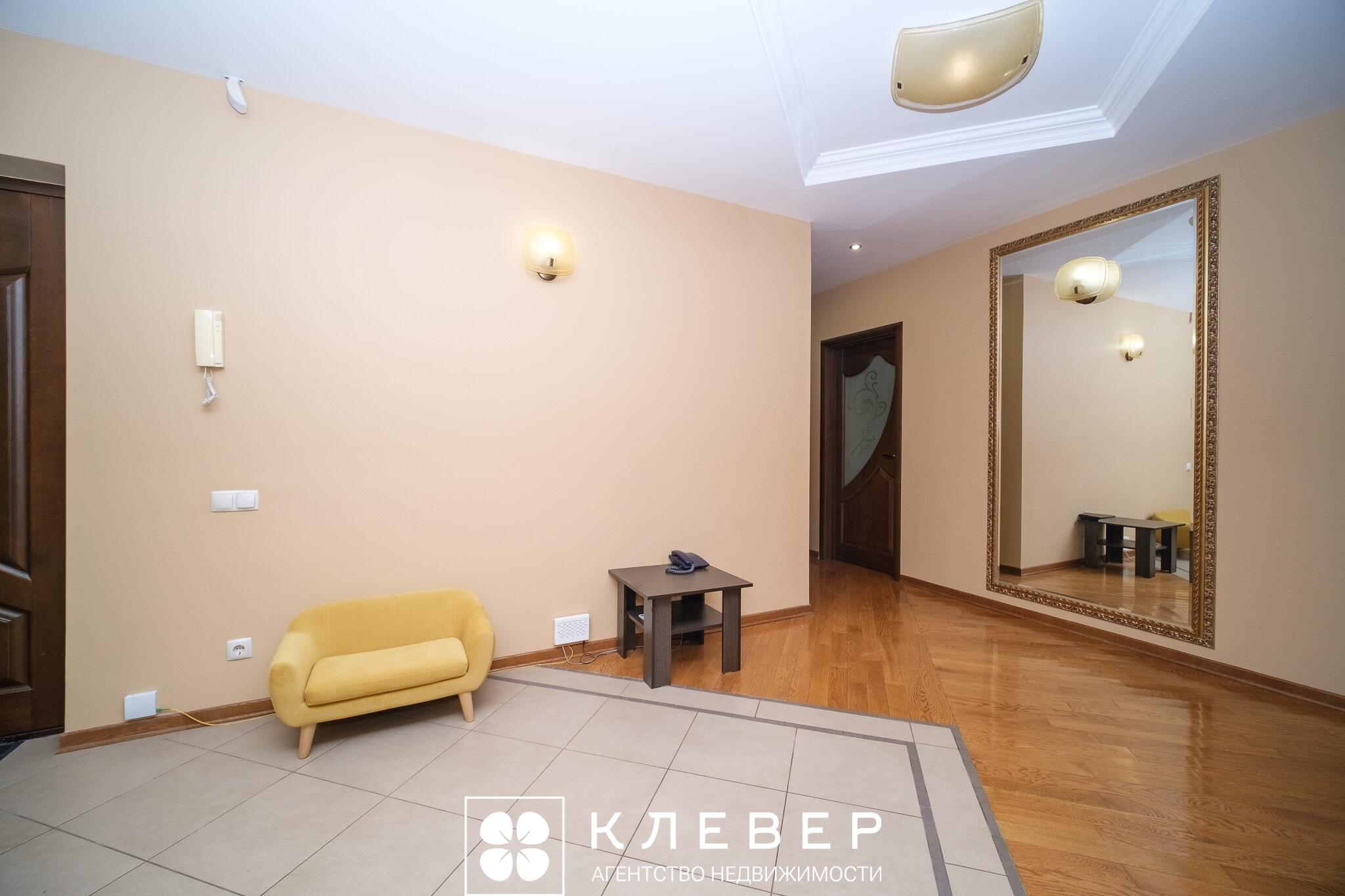  114.9м.кв., комнат 3, г. Минск (Гвардейская ул., 16)