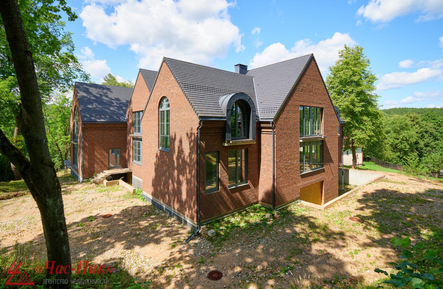 Cottage 1 720 m² Akolica, Belarus