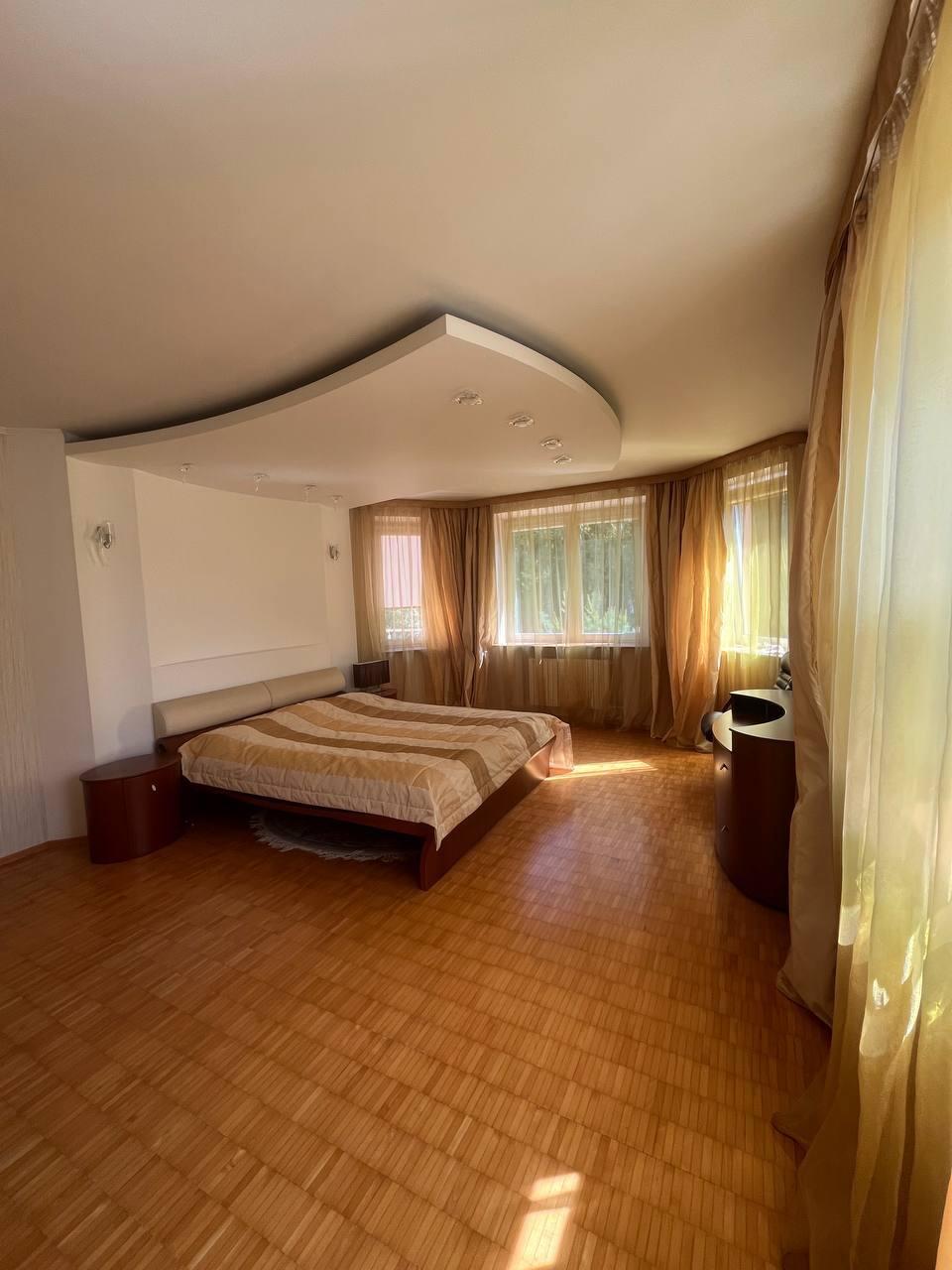 Dom 488 m² Tarasowo, Białoruś