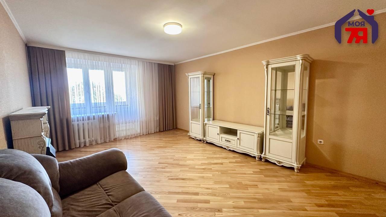 Mieszkanie 3 pokoi 90 m² Soligorsk, Białoruś