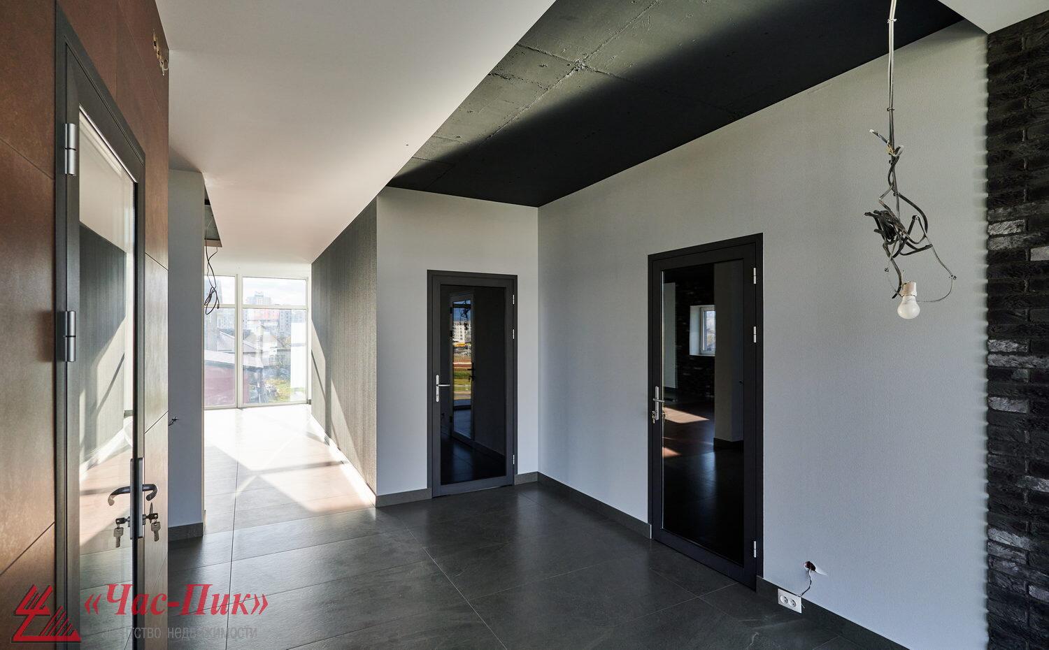 Propiedad comercial 472 m² en Minsk, Belarús