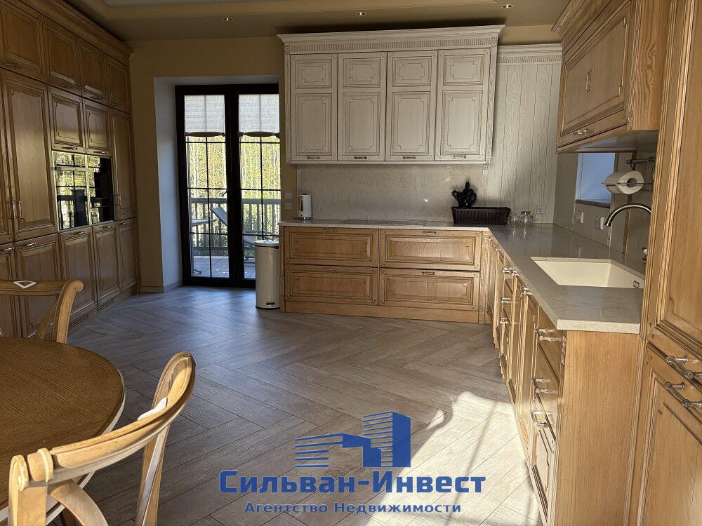 Casa de campo 501 m² Marjaliva, Belarús