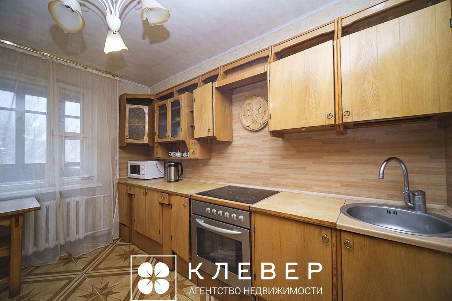 88.6м.кв., комнат 4, г. Минск (Маяковского ул., 14)