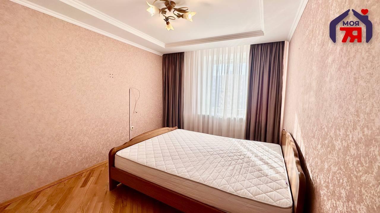 Mieszkanie 3 pokoi 90 m² Soligorsk, Białoruś