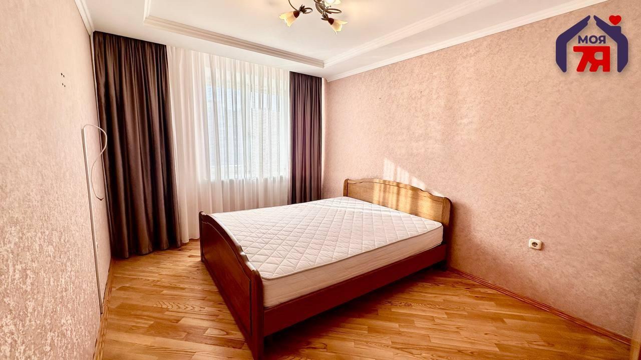 Mieszkanie 3 pokoi 90 m² Soligorsk, Białoruś