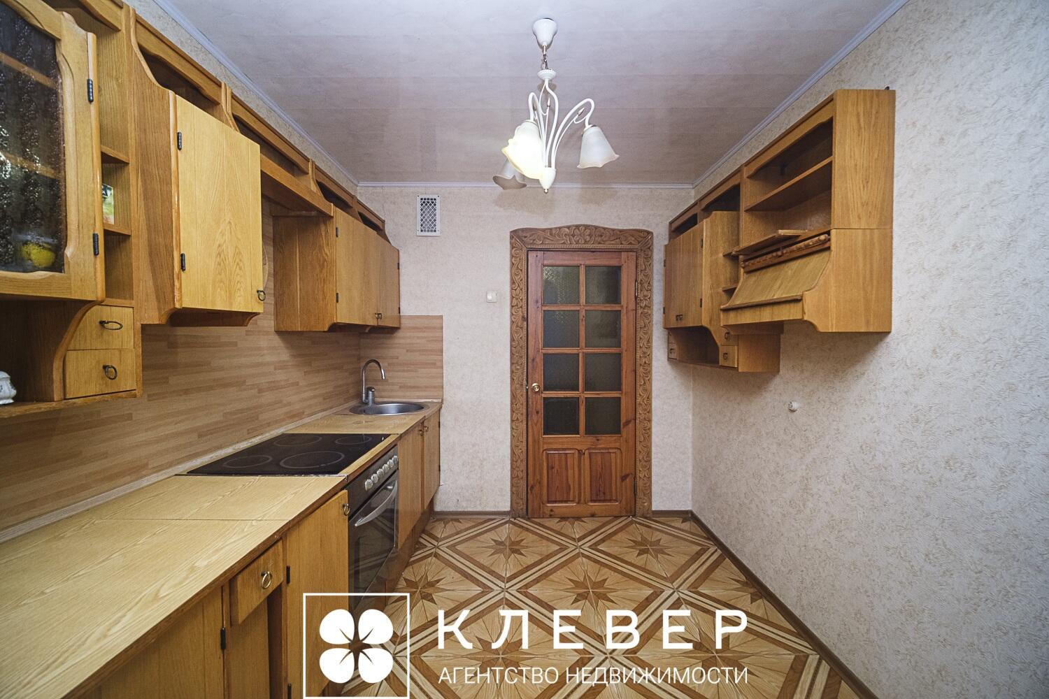  88.6м.кв., комнат 4, г. Минск (Маяковского ул., 14)