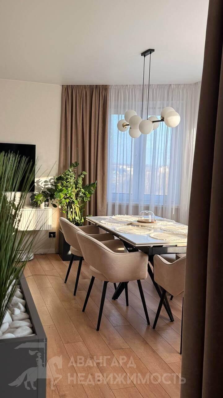 Mieszkanie 3 pokoi 92 m² Mińsk, Białoruś