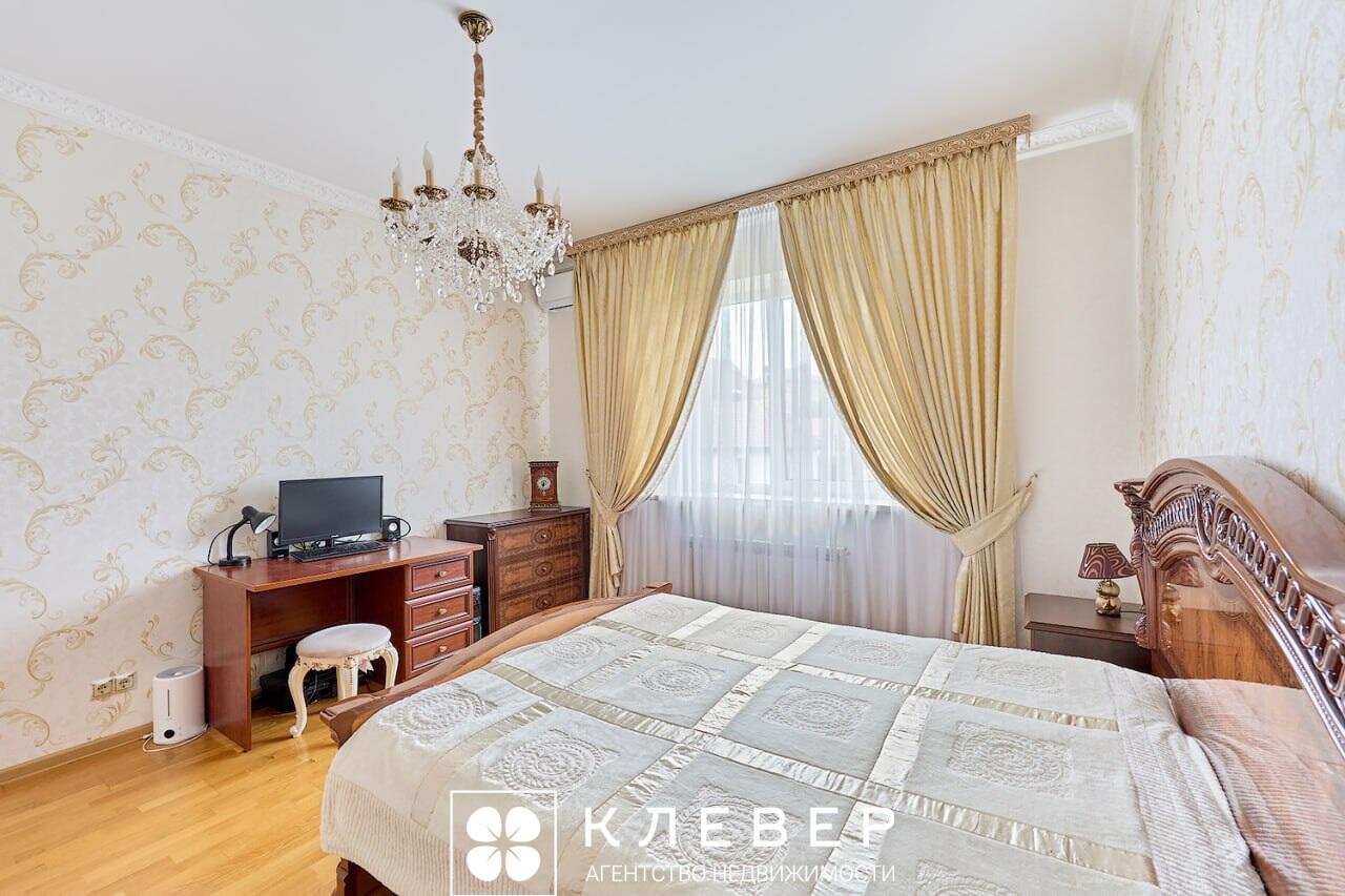  295.4м.кв. (участок 8.35сот.), аг. Ждановичи (Жемчужная ул.)