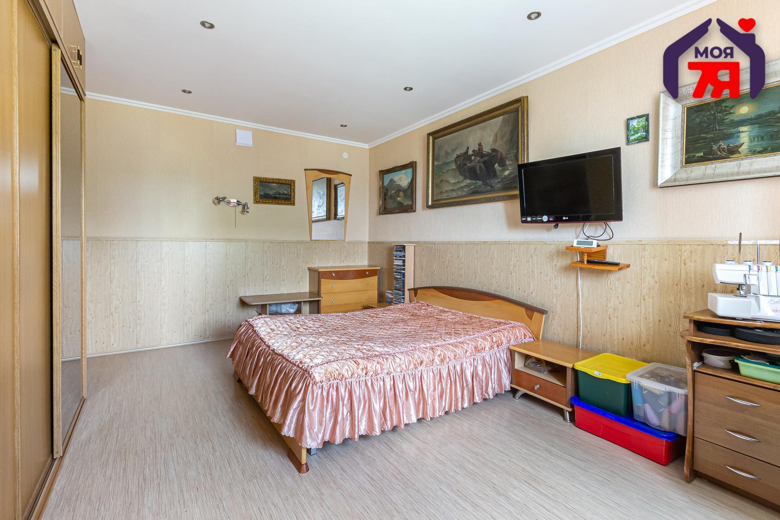 Cottage 586 m² Siomkava, Belarus