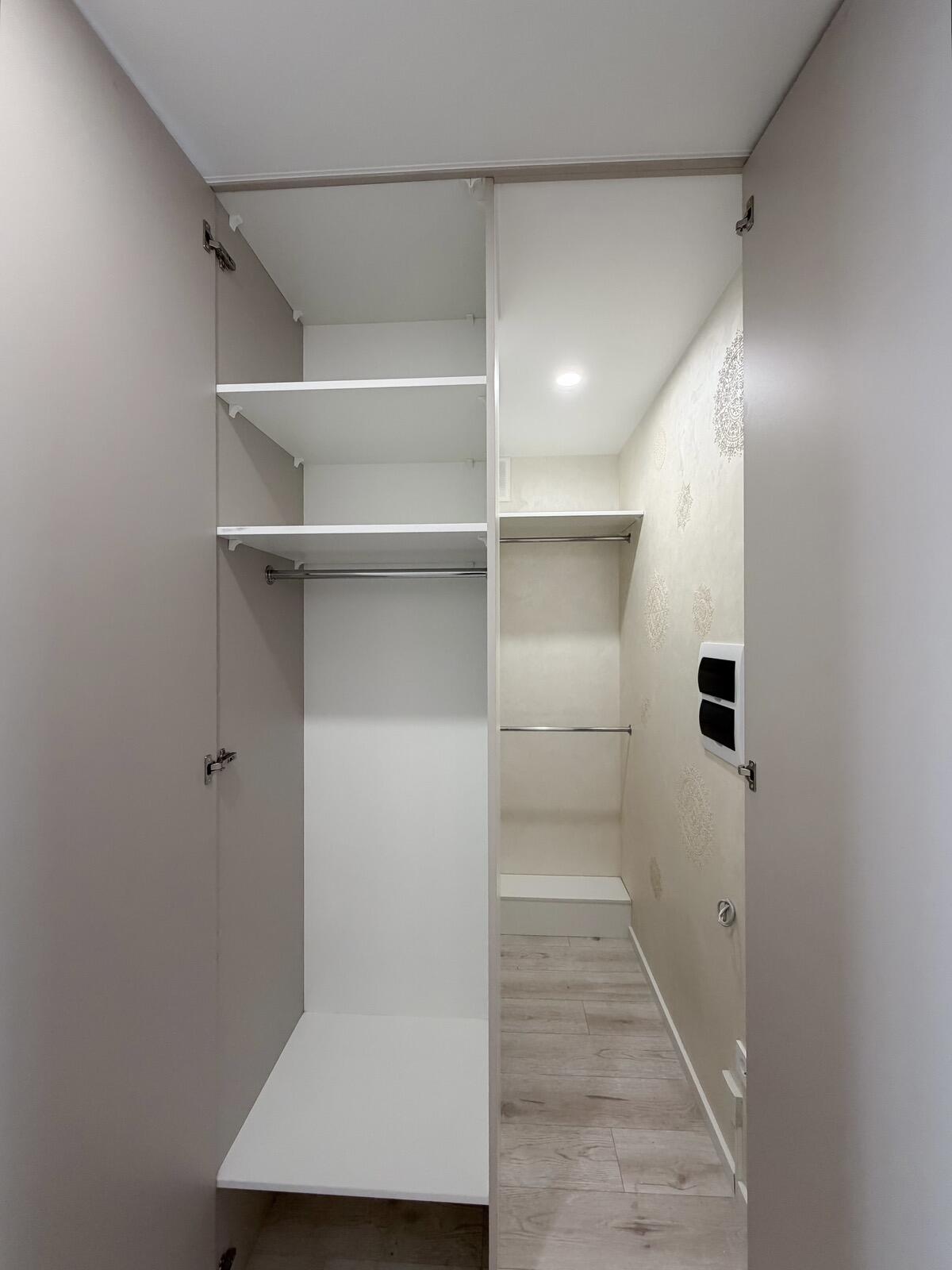 Mieszkanie 2 pokoi 45 m² Mińsk, Białoruś