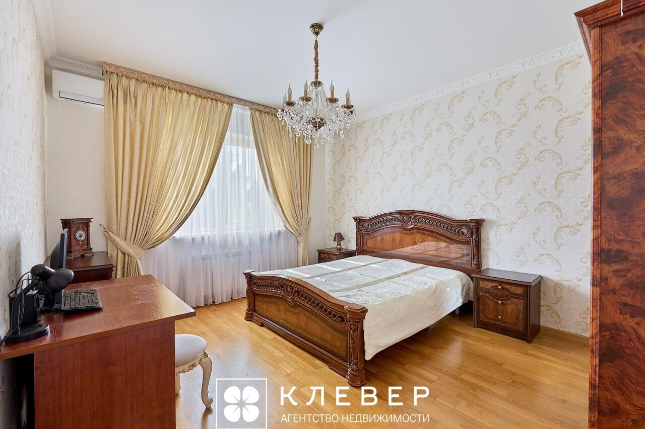  295.4м.кв. (участок 8.35сот.), аг. Ждановичи (Жемчужная ул.)