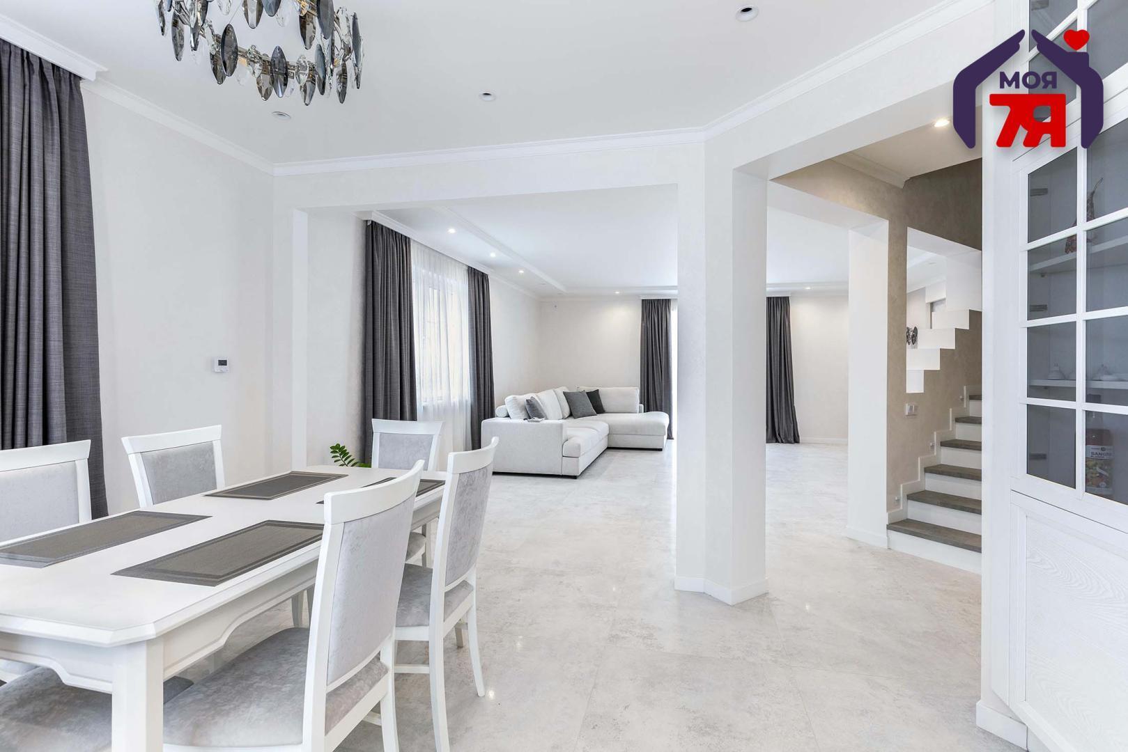 Casa de campo 258 m² Scytomirycy, Belarús