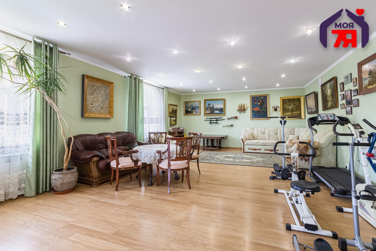 Cottage 586 m² Siomkava, Belarus