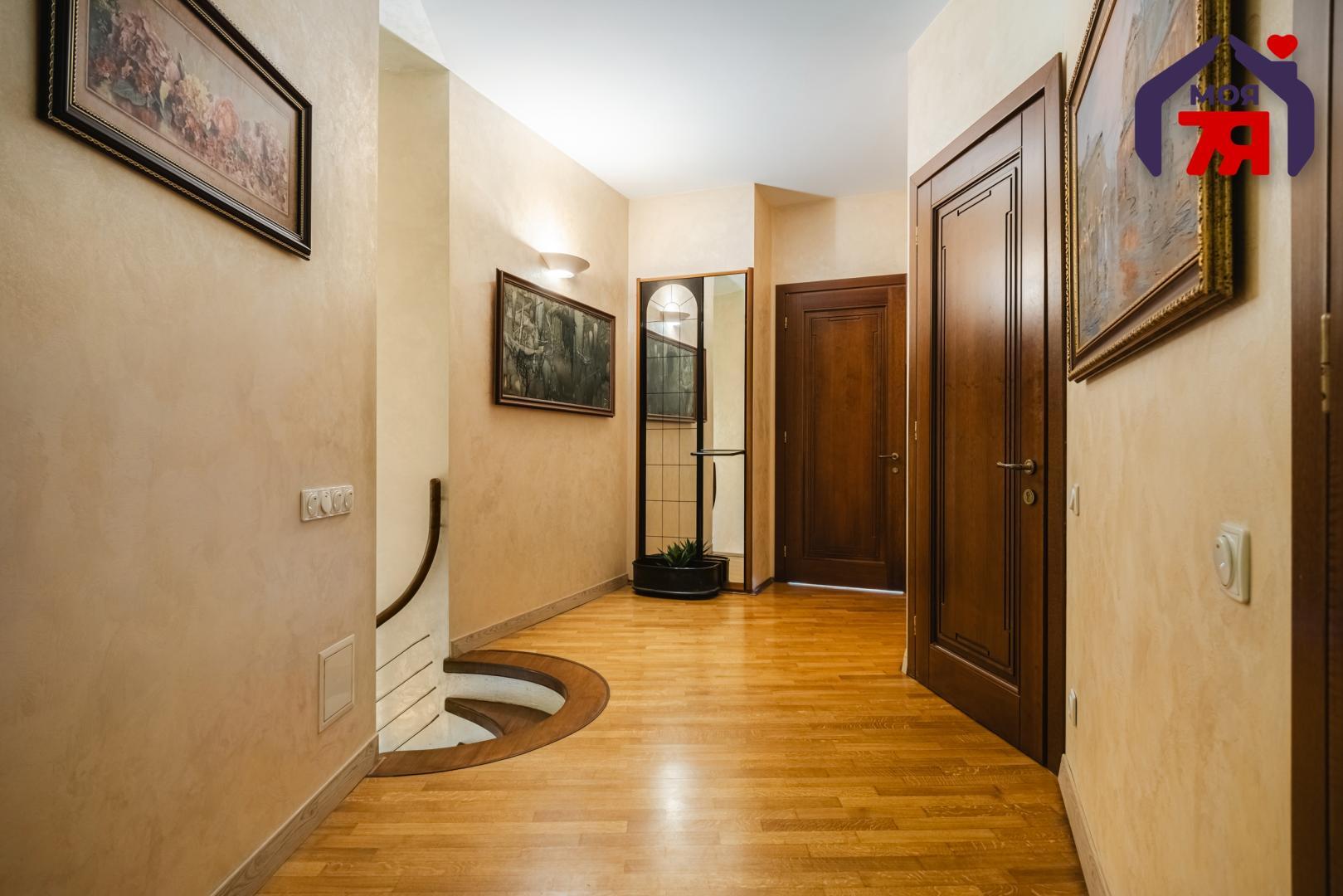 Apartamento 5 habitaciones 219 m² Minsk, Belarús